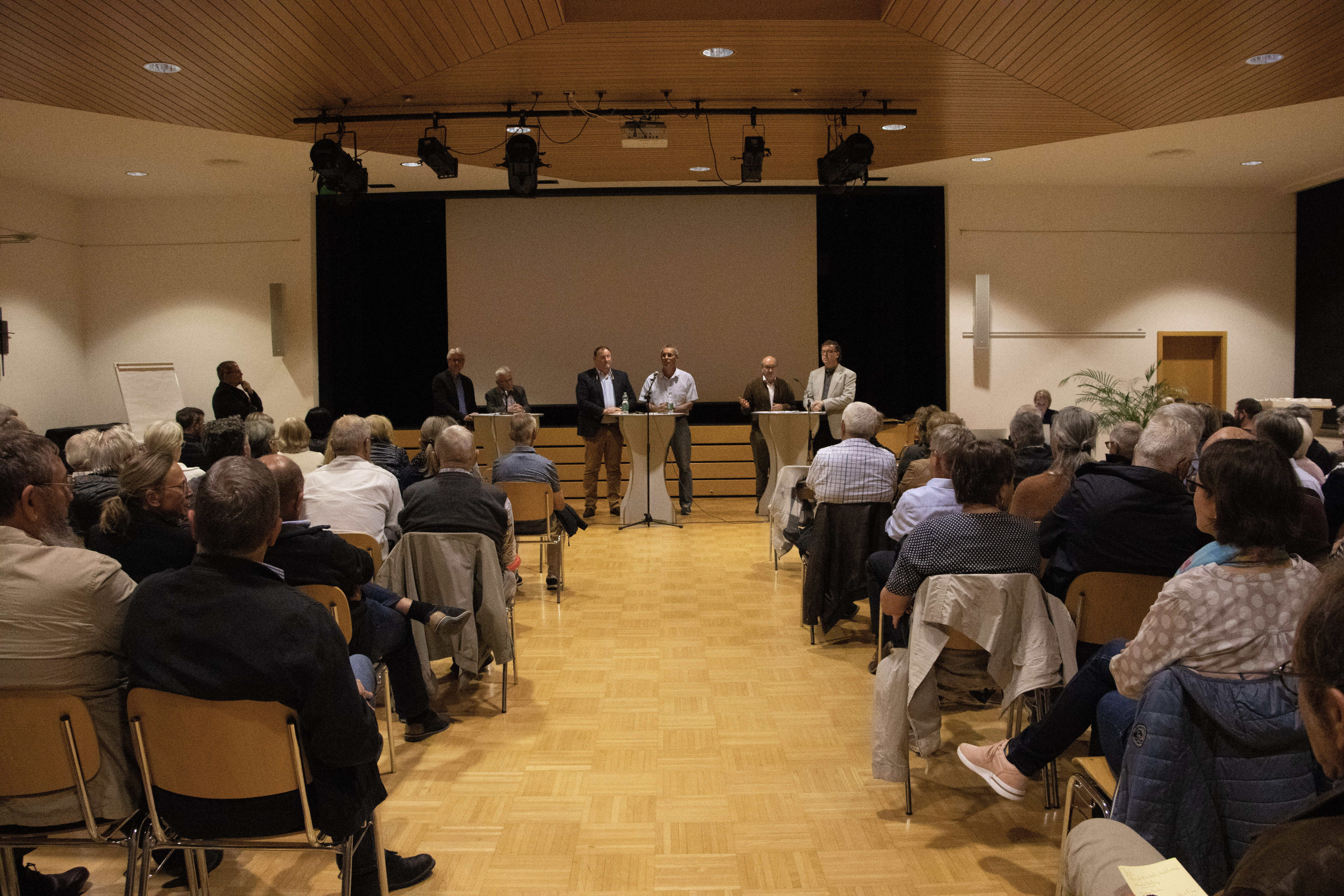 Projektverantwortliche informieren Bevölkerung